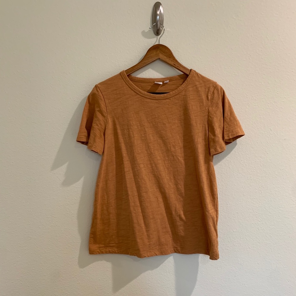 Gap dusty yellow flutter sleeve top